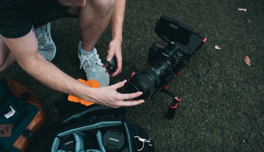 色彩心理学×动态美学，根河市产品视频拍摄公司唤醒感官冲击力